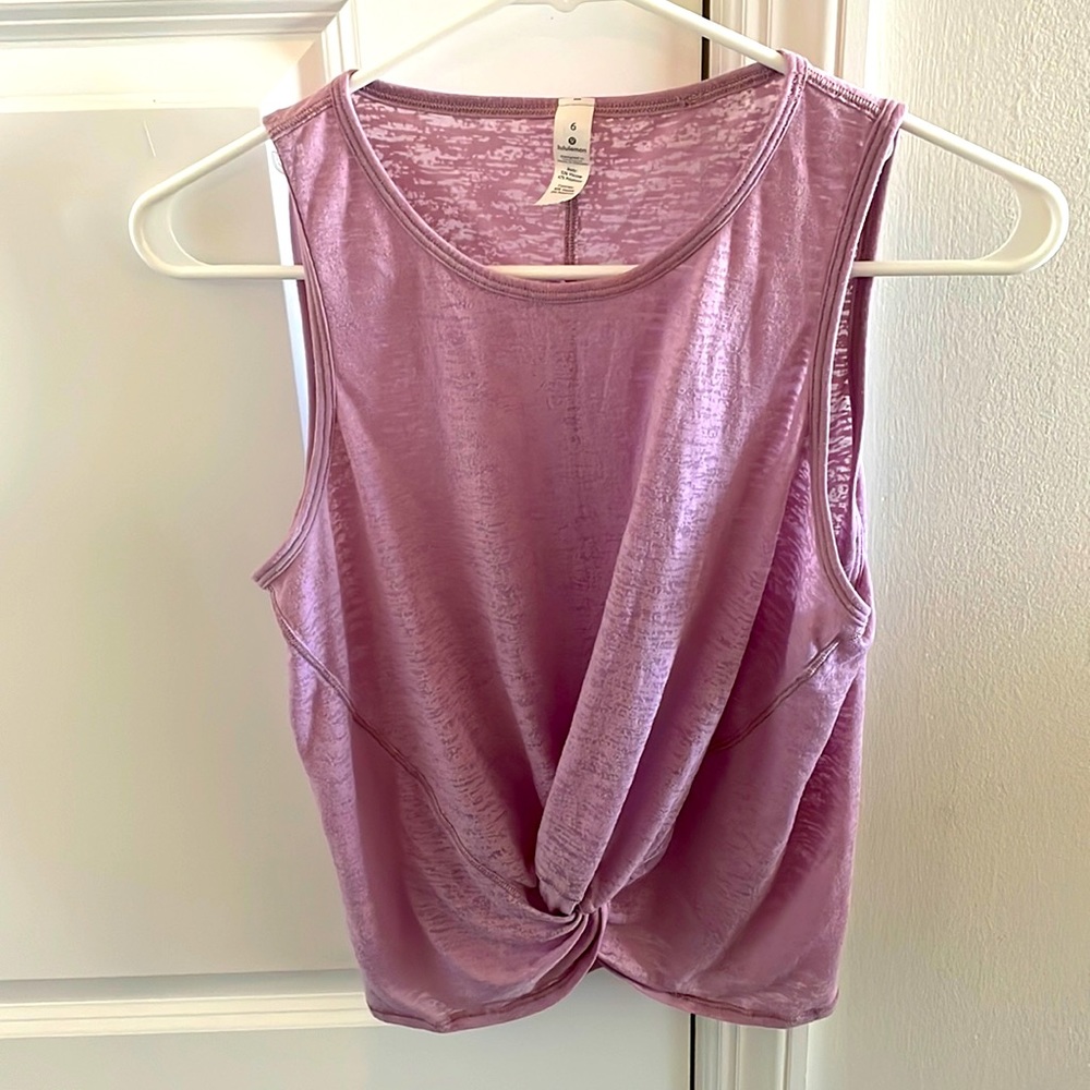 Lululemon twist tank top size 6